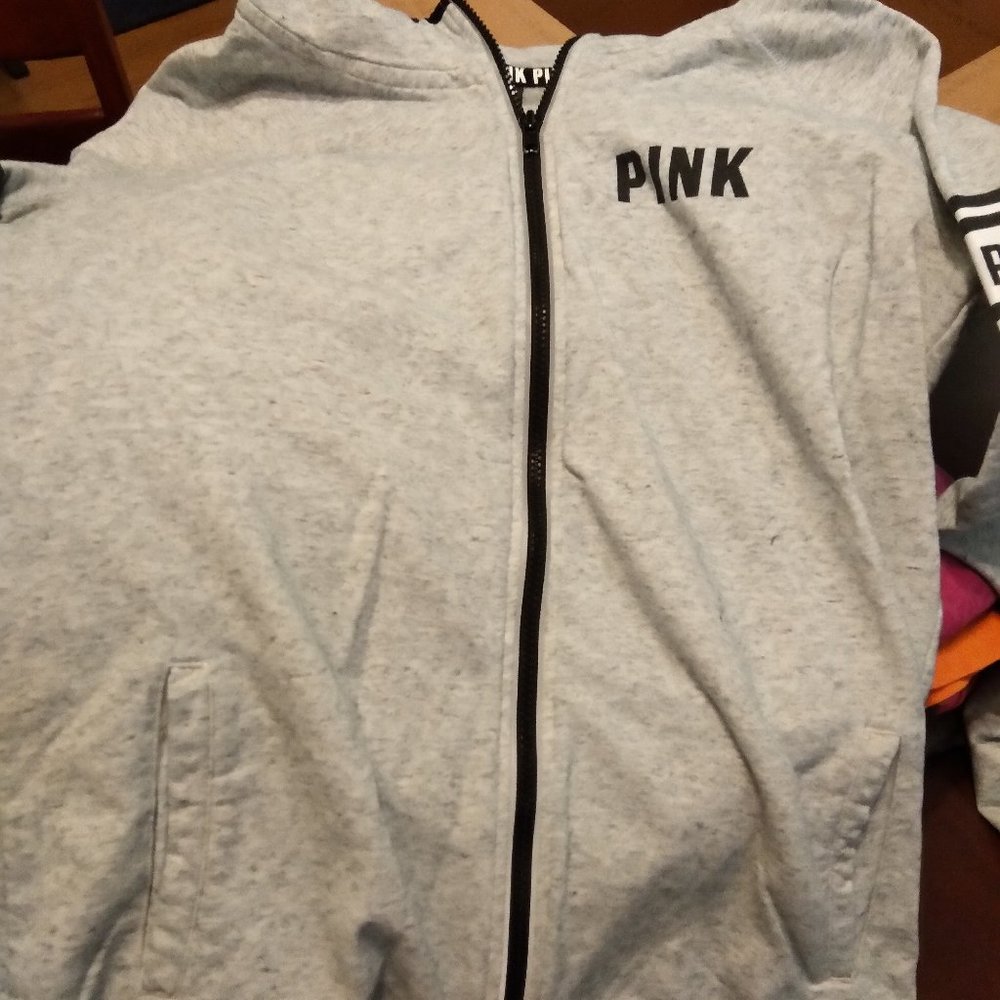 PINK BY VICTORIA SECRET GRAY HOODED SWEATJACKET